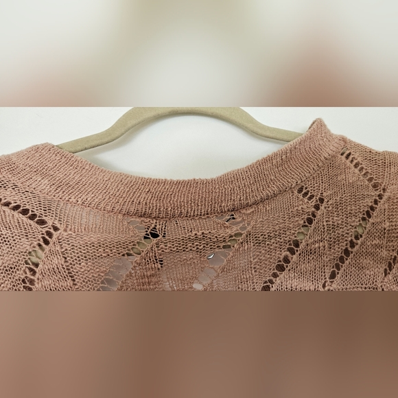 BKE Boutique Pointelle Cardigan Sweater Womens Mesh Trim Button Font Pink Sz XL - Picture 9 of 12